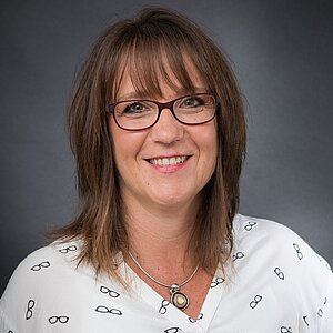 Optik Ott United Optics Team Portrait
