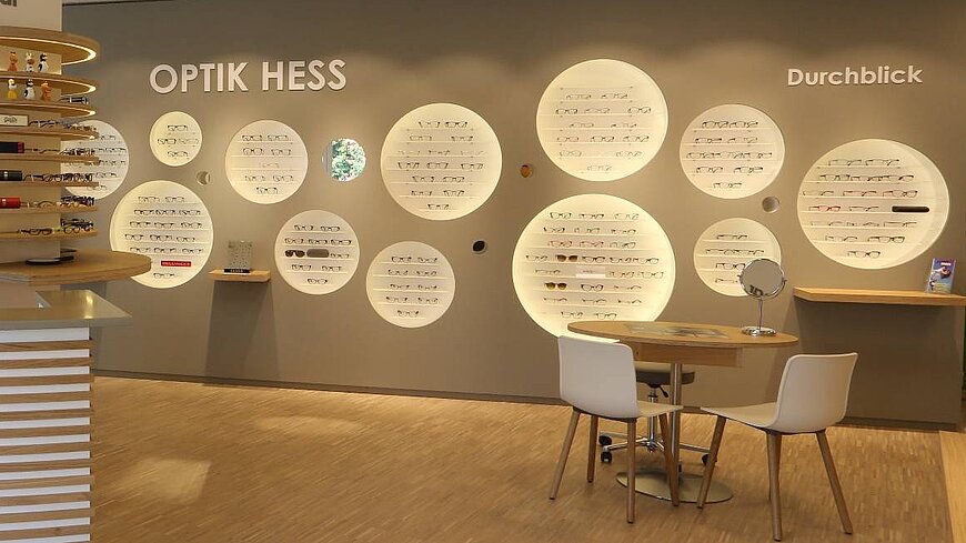 Hess United Optics Innenraum