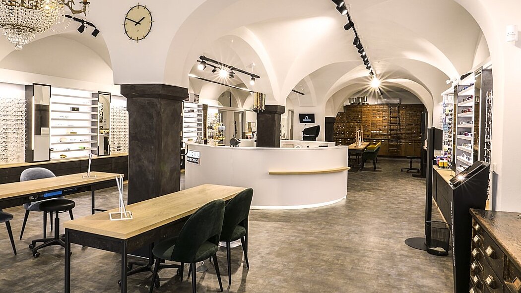 Häckl United Optics Standort Rosenheim Innenraum