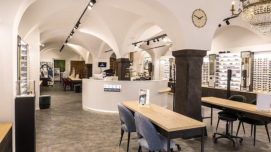 Häckl United Optics Standort Rosenheim Innenraum