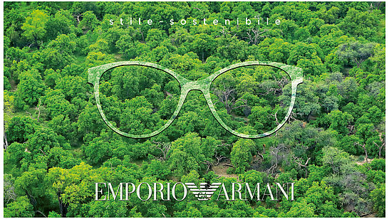 Emporio Armani Logo vor grünem Hintergrund